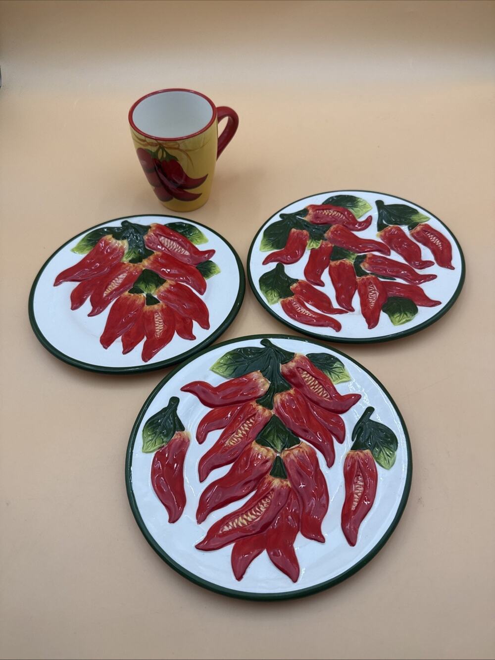 VTG KMC ART Handmade POTTERY S/3 DECORATIVE Plates 3D RED CHILI RISTRA 8"